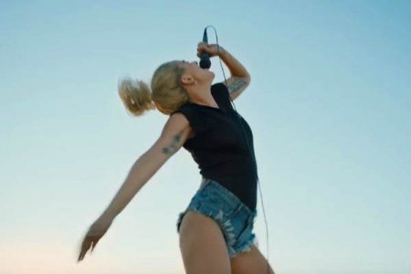 Lady Gaga - Perfect Illusion
